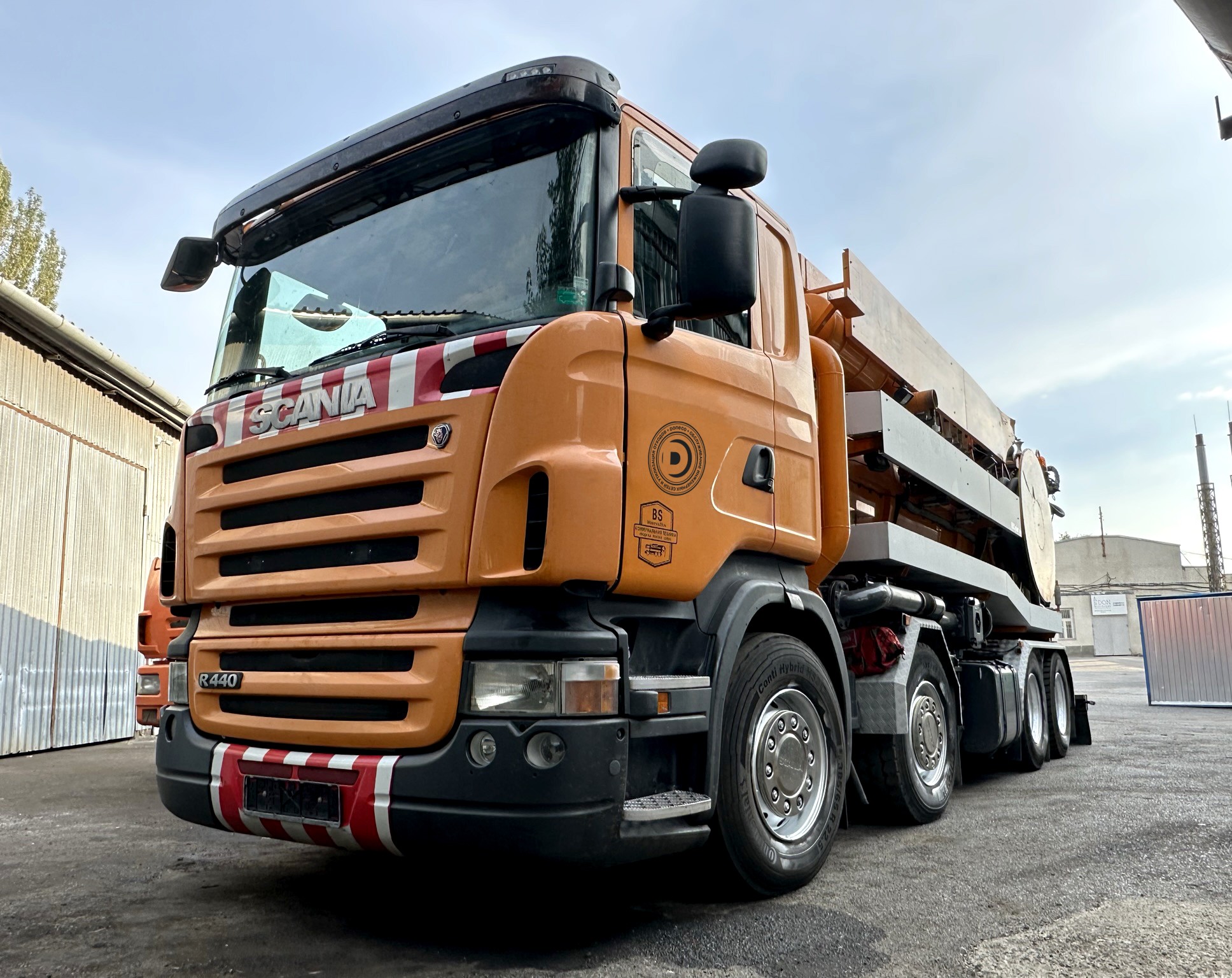 Зимний комбинированный автомобиль Scania R 440 (Hvidtved Larsen RECycler  414) | DONECO